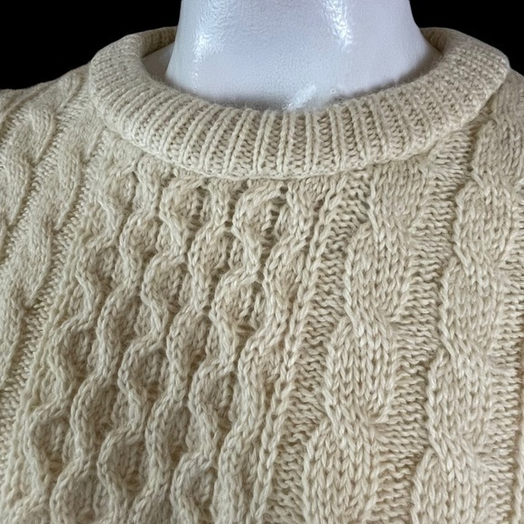 Gaeltarra Ireland Irish Aran Fisherman Ivory Wool Cable Knit Sweater Medium R1 - Picture 2 of 10
